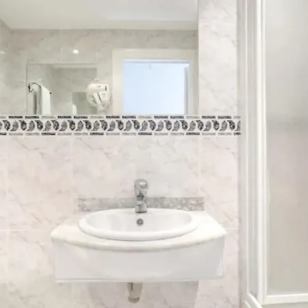 Centric Apartments Paseo De Gracia Barcelona Room photo
